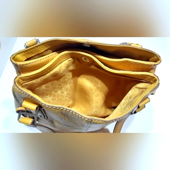 Fossil Yellow Shoulder Purse - Picture 5 of 11